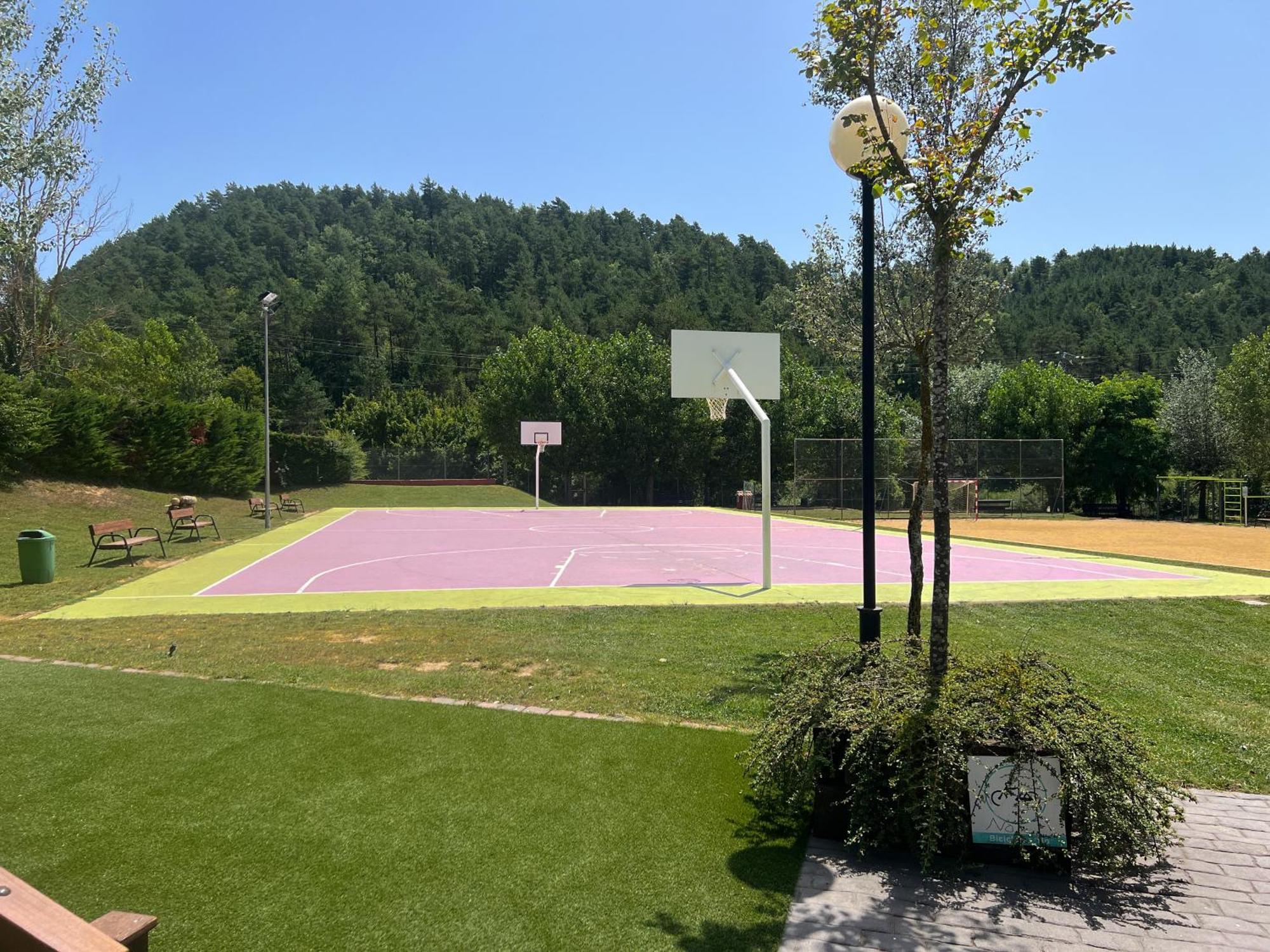 Camping Riera Merles Borredá
